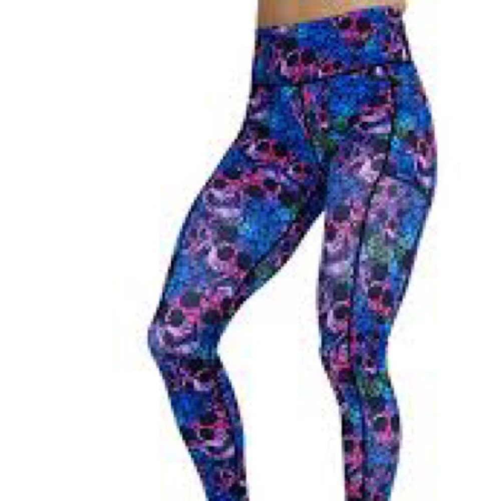 CVG ~ Constantly Varied Gear Knockout Capri Leggings
